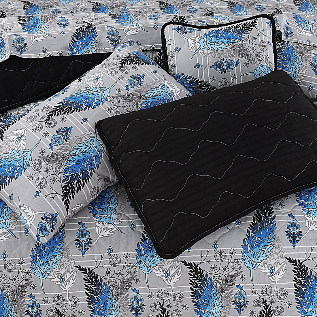 Black Floral - 7 Pcs